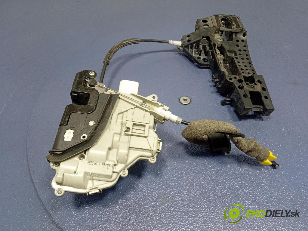 Audi A6 2016 zámok dvere zad v pravo: 4G0839016E