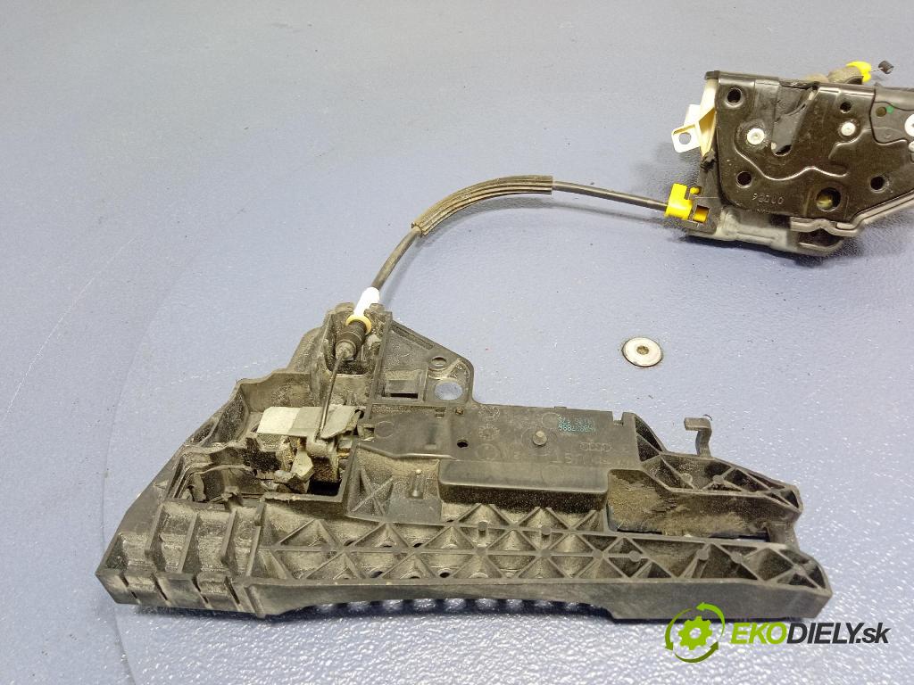 Audi A6 2016 zámok dvere zad v pravo: 4G0839016E