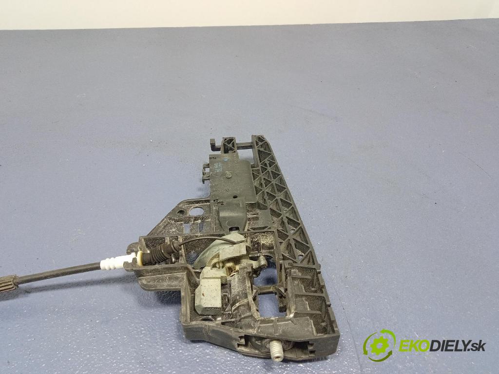 Audi A6 2016 zámok dvere Predné v pravo: 8J1837016F