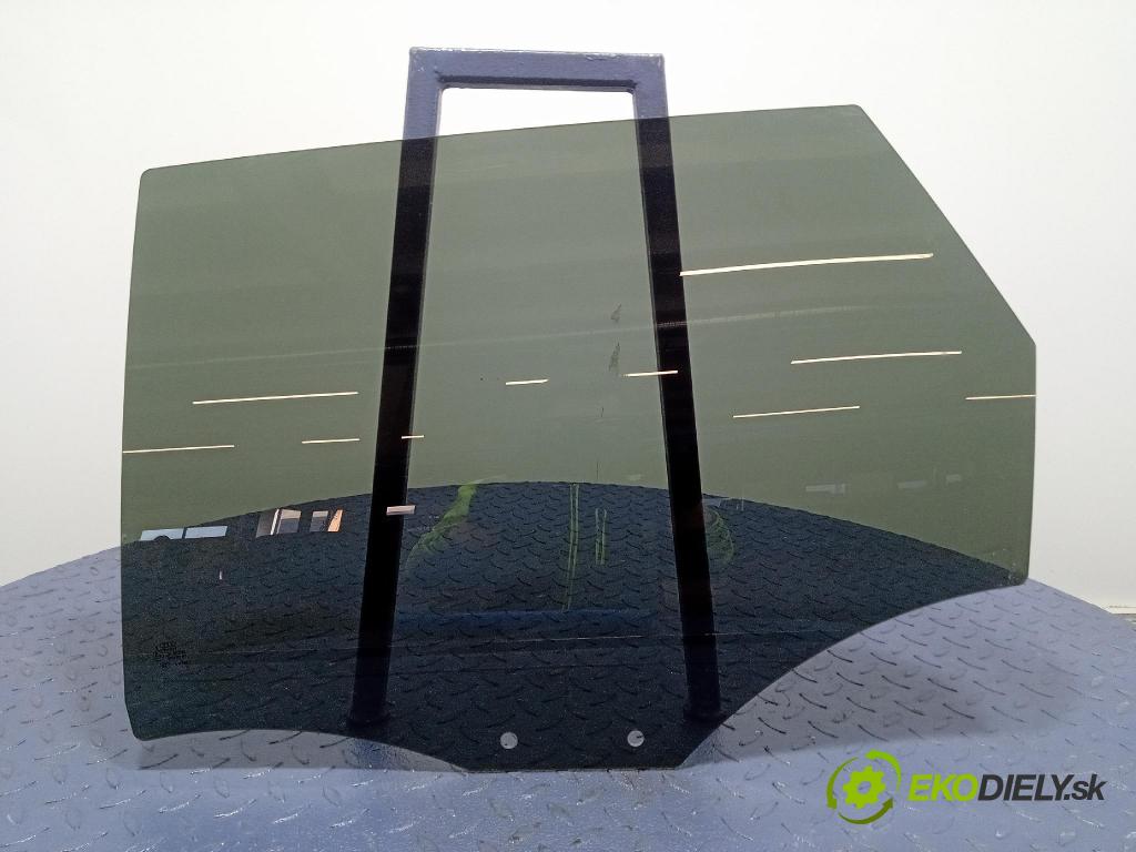 Audi A6 2016 sklo dvere zad ľavé