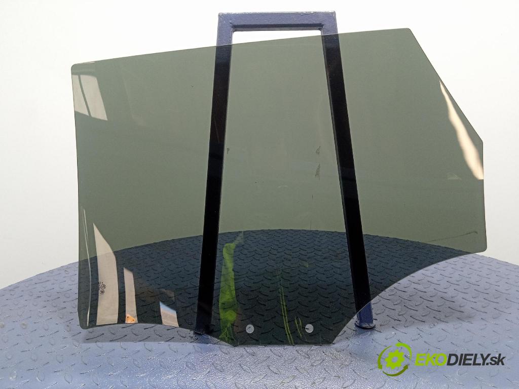 Audi A6 2016 sklo dvere zad Prava: 