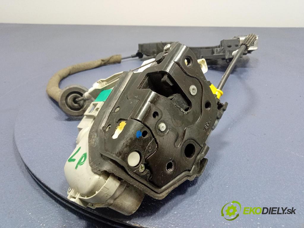 Audi A6 2016 zámok dvere Predné Vľavo: 8J1837015F