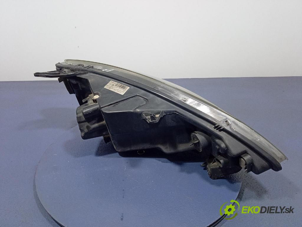 Peugeot 1007 2005 Reflektor: Vľavo: 9644998980