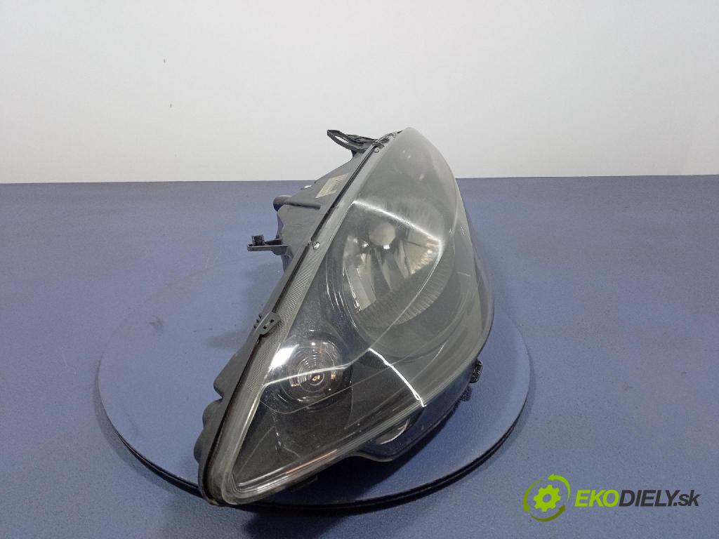 Peugeot 1007 2005 Reflektor: Vľavo: 9644998980
