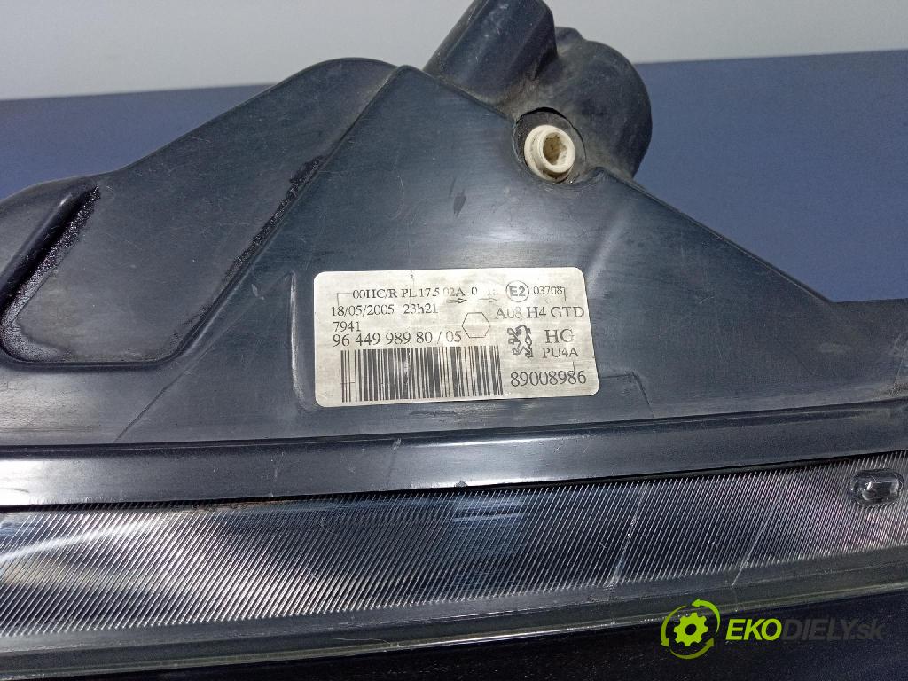 Peugeot 1007 2005 Reflektor: Vľavo: 9644998980