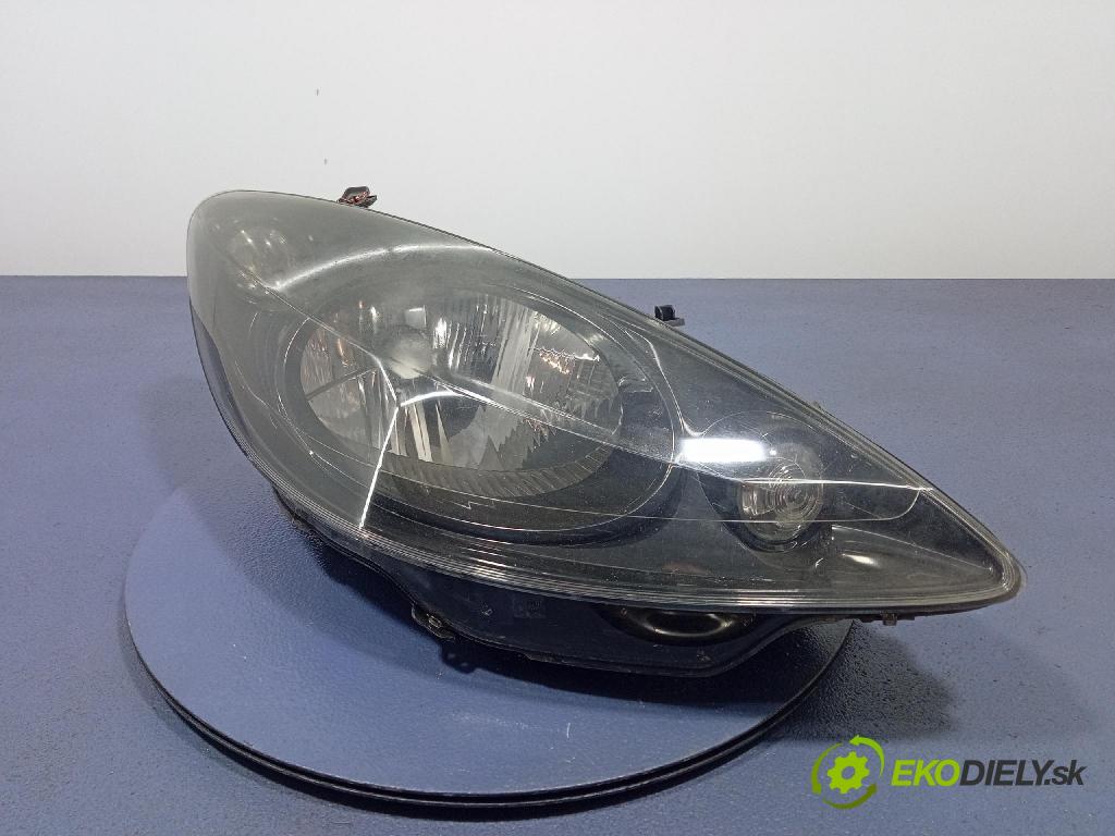 Peugeot 1007 2005 Reflektor: v pravo: 9644998780