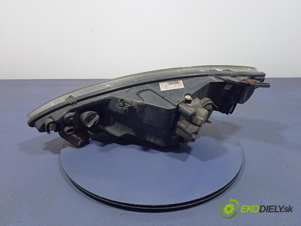 Peugeot 1007 2005 Reflektor: v pravo: 9644998780