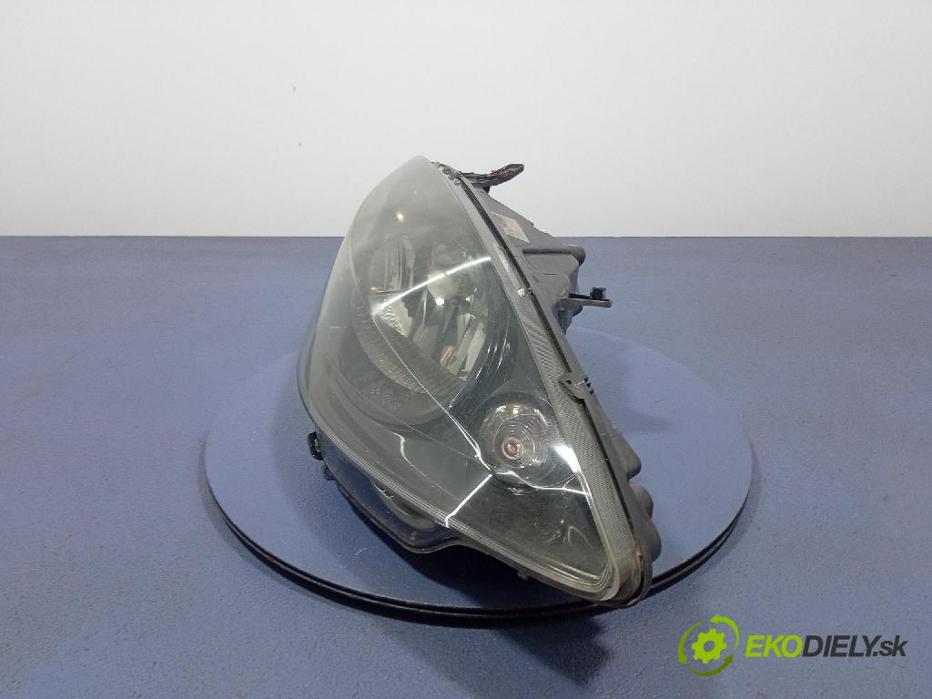 Peugeot 1007 2005 Reflektor: v pravo: 9644998780