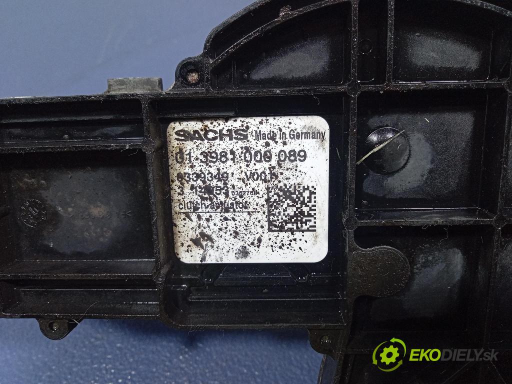 Peugeot 1007 2005 Aktuátor: 013981000089