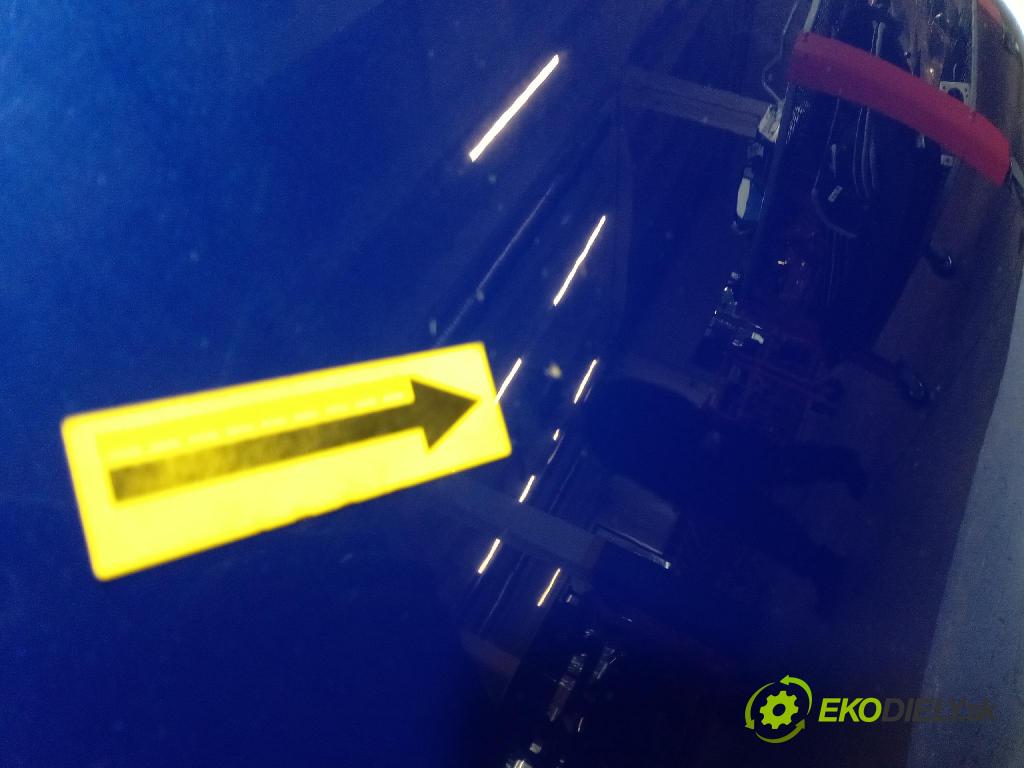 Vw Passat 2005 kapota přední: