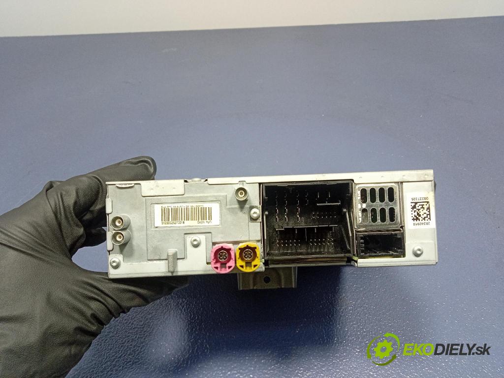 Audi A6 2016 Radio I Navigácia: 4G1035193A