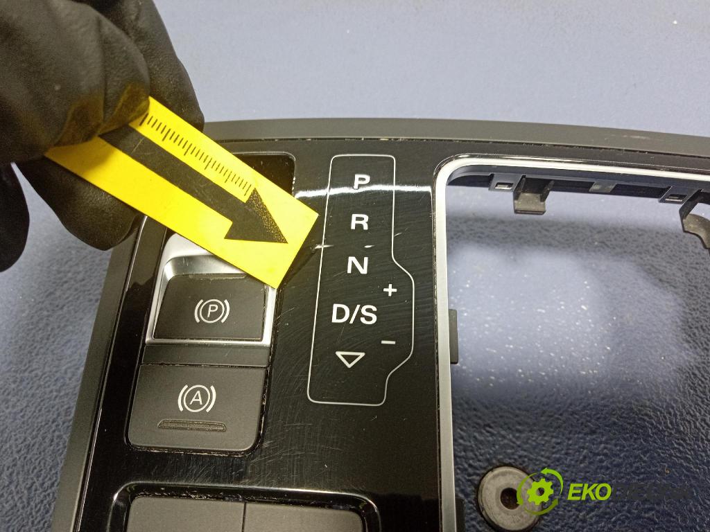 Audi A6 2016 prepínač Rádio: Navigacia: 4G1919610E