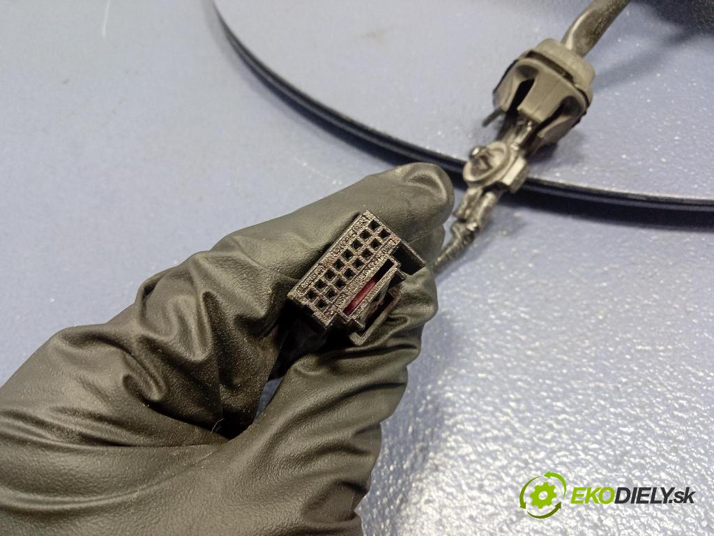 Audi A6 2016 zrkadlo Vľavo: 4G1857409N