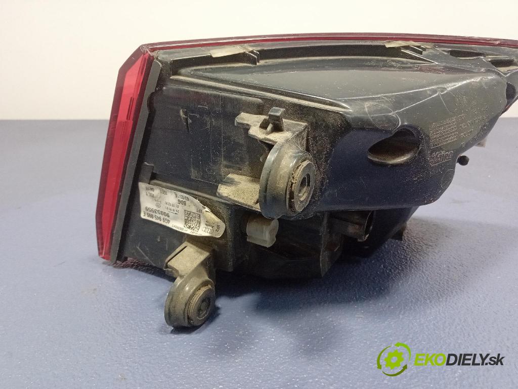 Audi A6 2016 svetlo / reflektor zad ľavá Vonkajsia: 4G9945095E