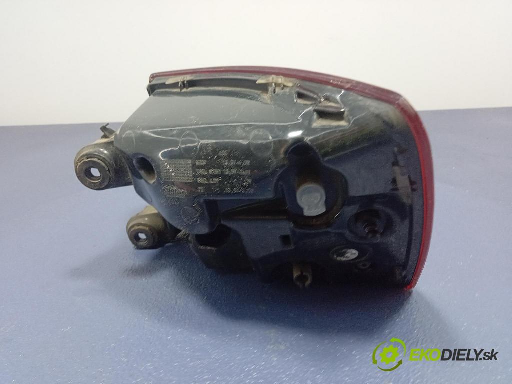 Audi A6 2016 svetlo / reflektor zad ľavá Vonkajsia: 4G9945095E