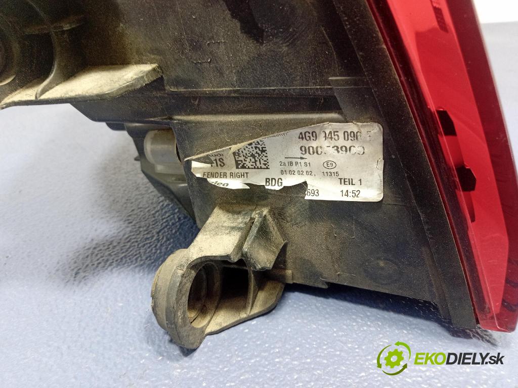 Audi A6 2016 svetlo / reflektor zad Prava: Vonkajsia: 4G9945096E