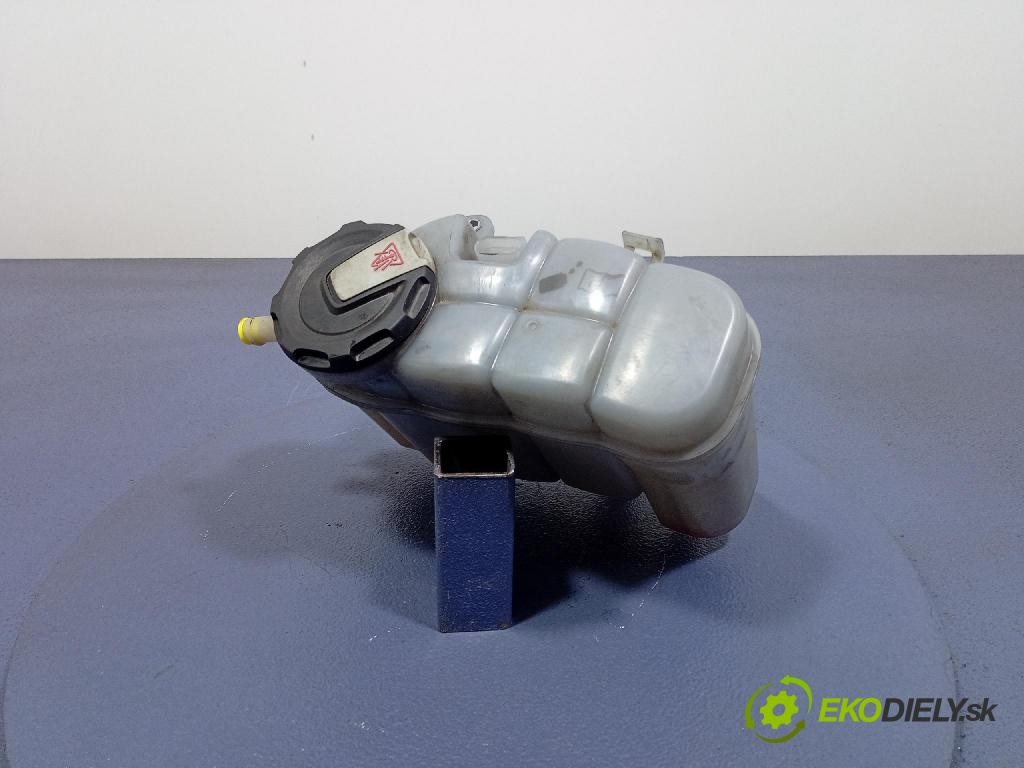 Audi A6 2020 nádržka Kompenzačné: 4K0121405K