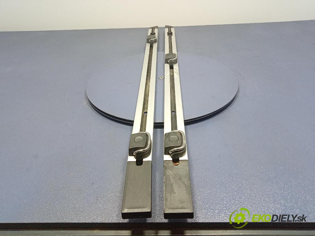 Audi A6 2016 Čalounictví: kufra: 4G9863556A