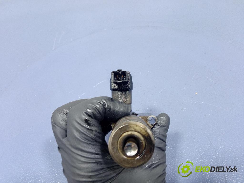 Vw Passat 2005 vstrek 03G130073S