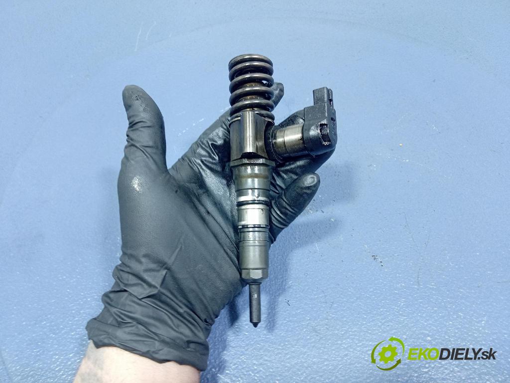 Vw Passat 2005 vstrek 03G130073S