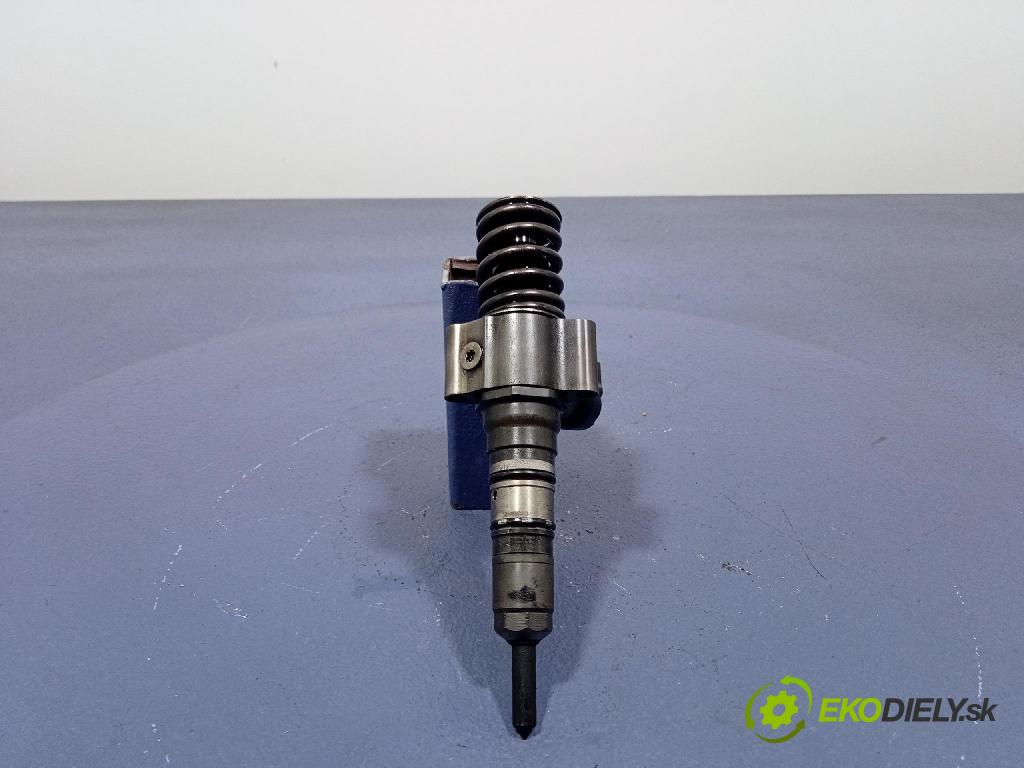 Vw Passat 2005 vstrek 03G130073S