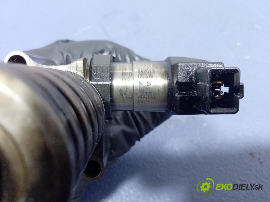 Vw Passat 2005 vstrek 03G130073S