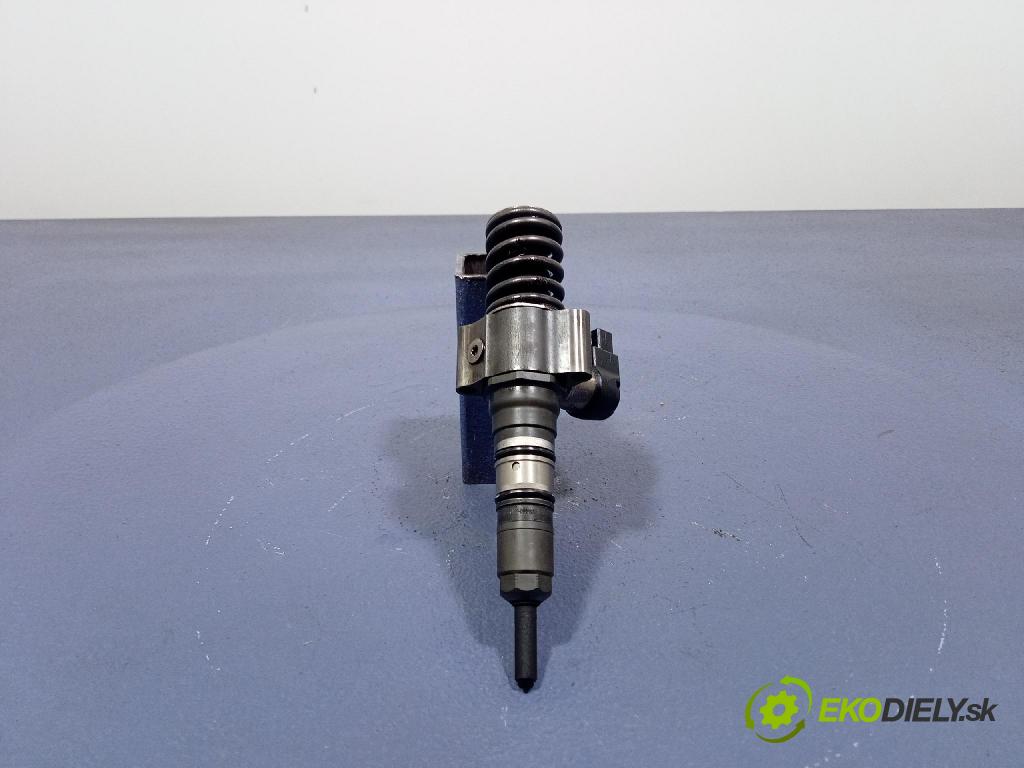 Vw Passat 2005 vstrek 03G130073S