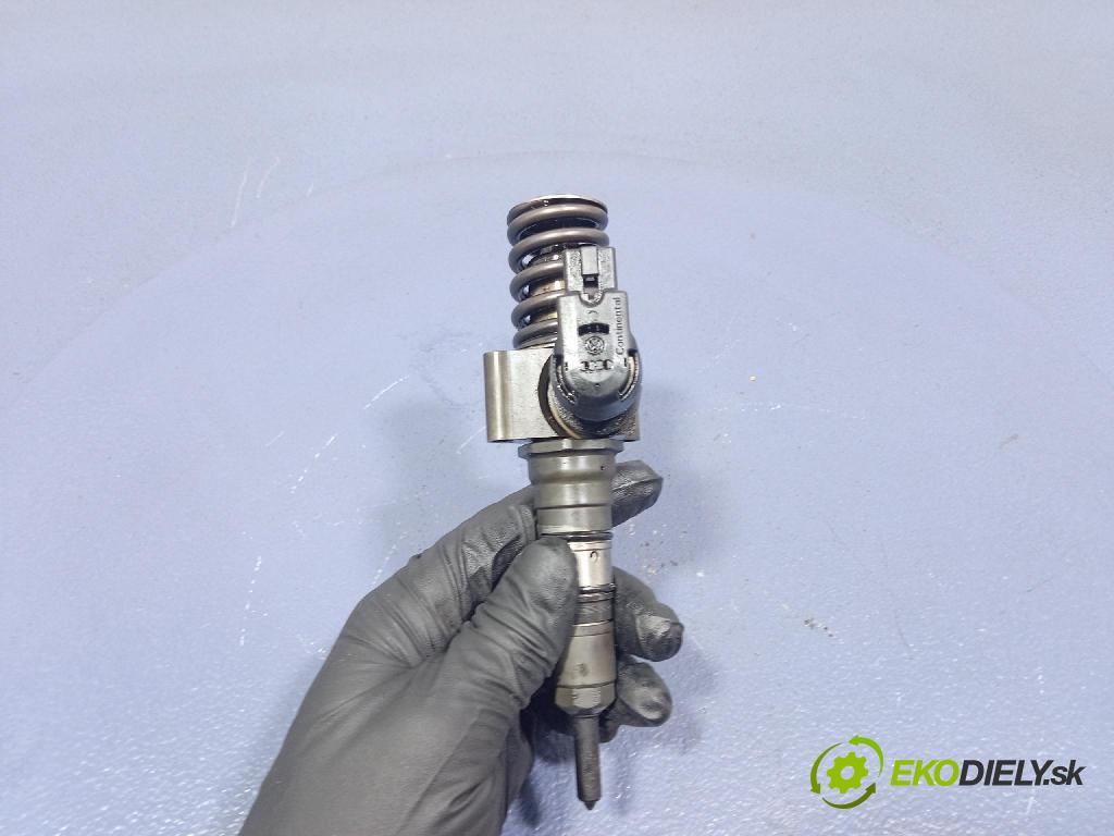 Vw Passat 2005 vstrek 03G130073S