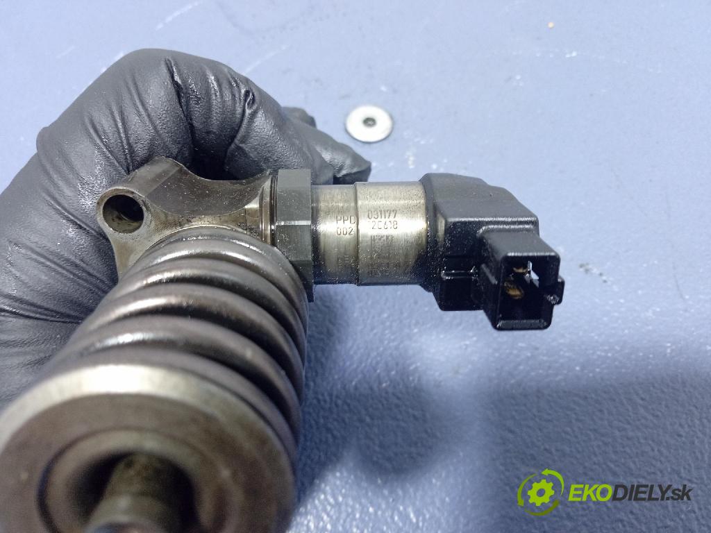 Vw Passat 2005 vstrek 03G130073S