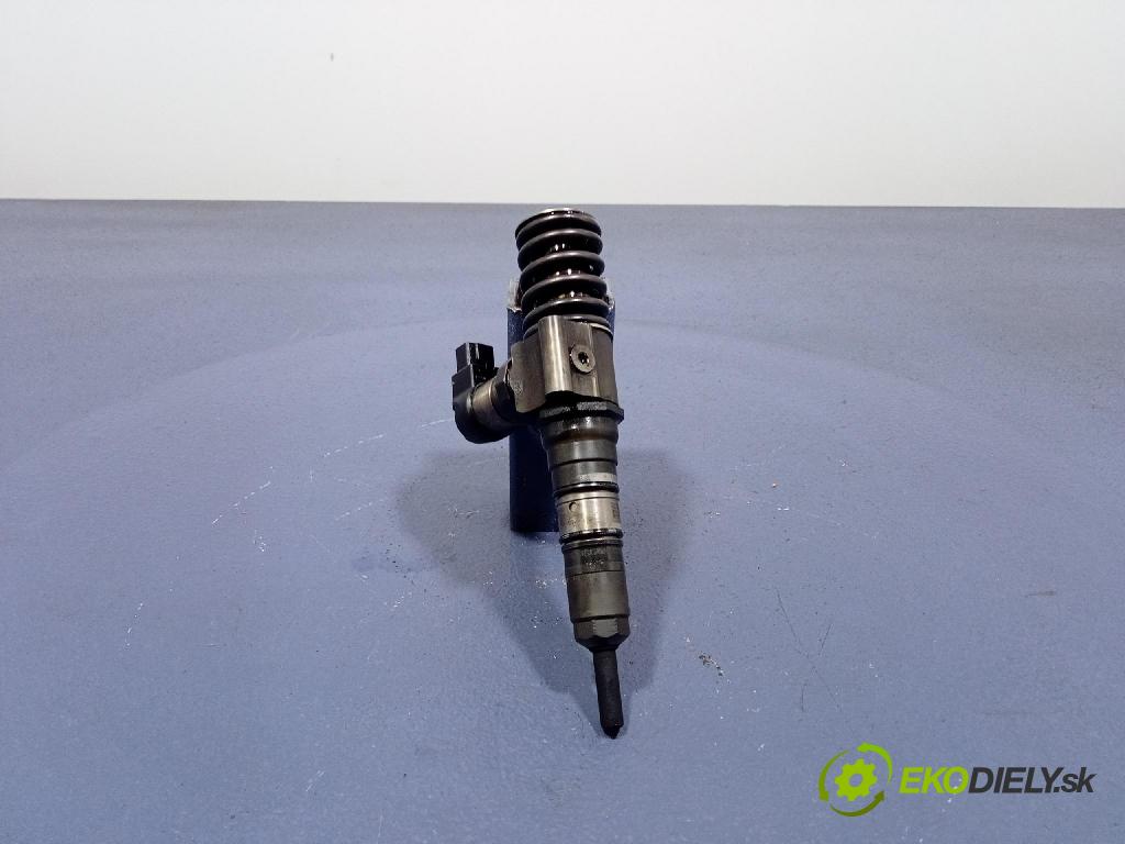 Vw Passat 2005 vstrek 03G130073S