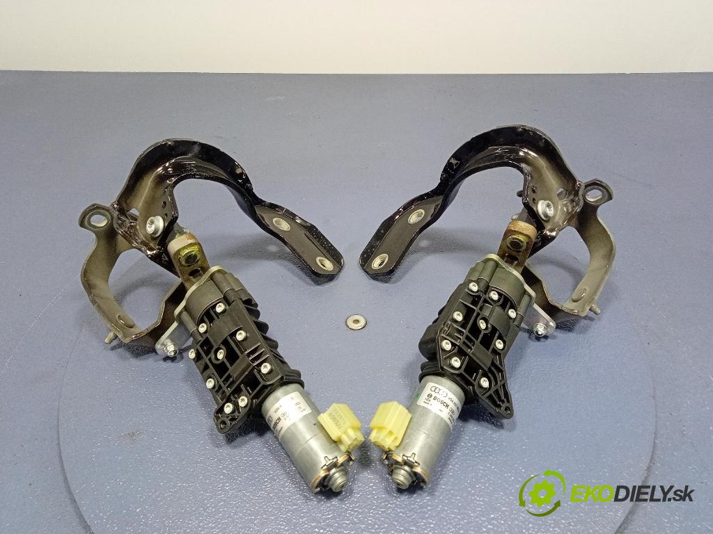 Audi A6 2016 Aktuátor: 4G9827851E