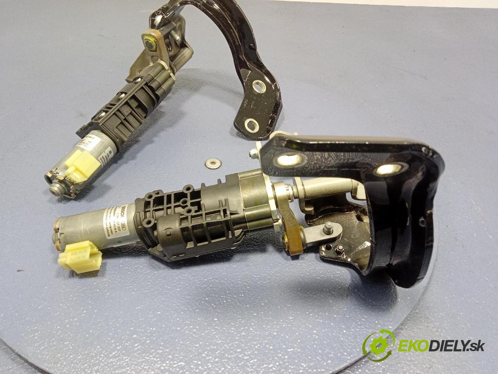 Audi A6 2016 Aktuátor: 4G9827851E