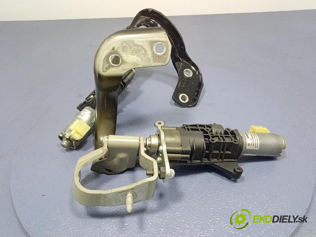 Audi A6 2016 Aktuátor: 4G9827851E