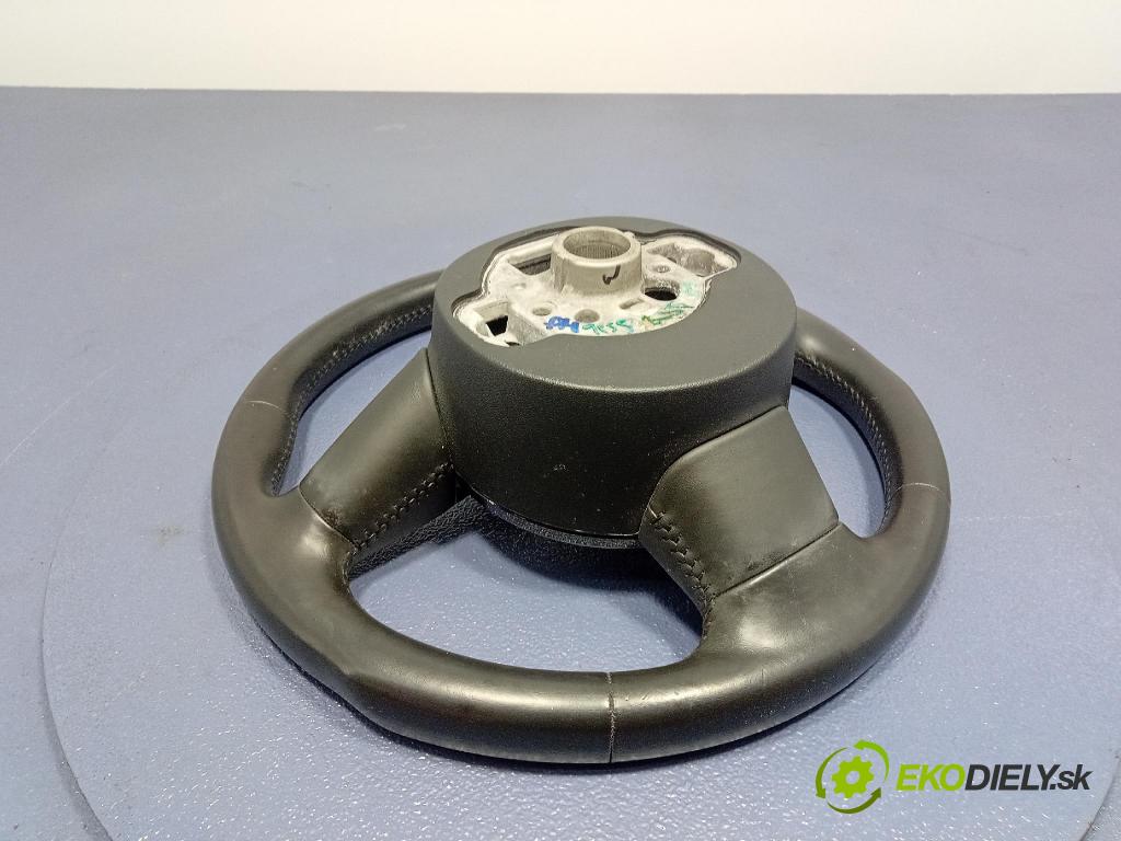 Audi A6 2016 volant 4H0124A