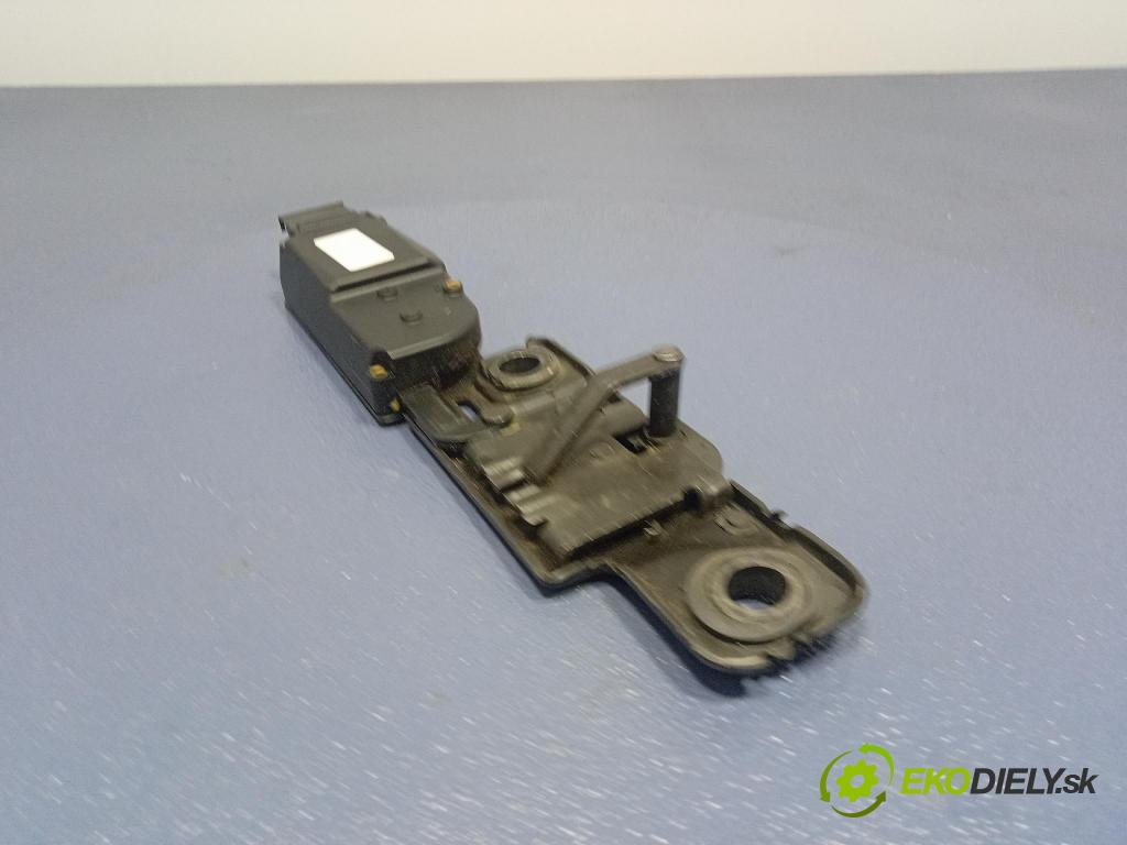 Audi A6 2016 zámok Klapky: kufra: 4F9827383H