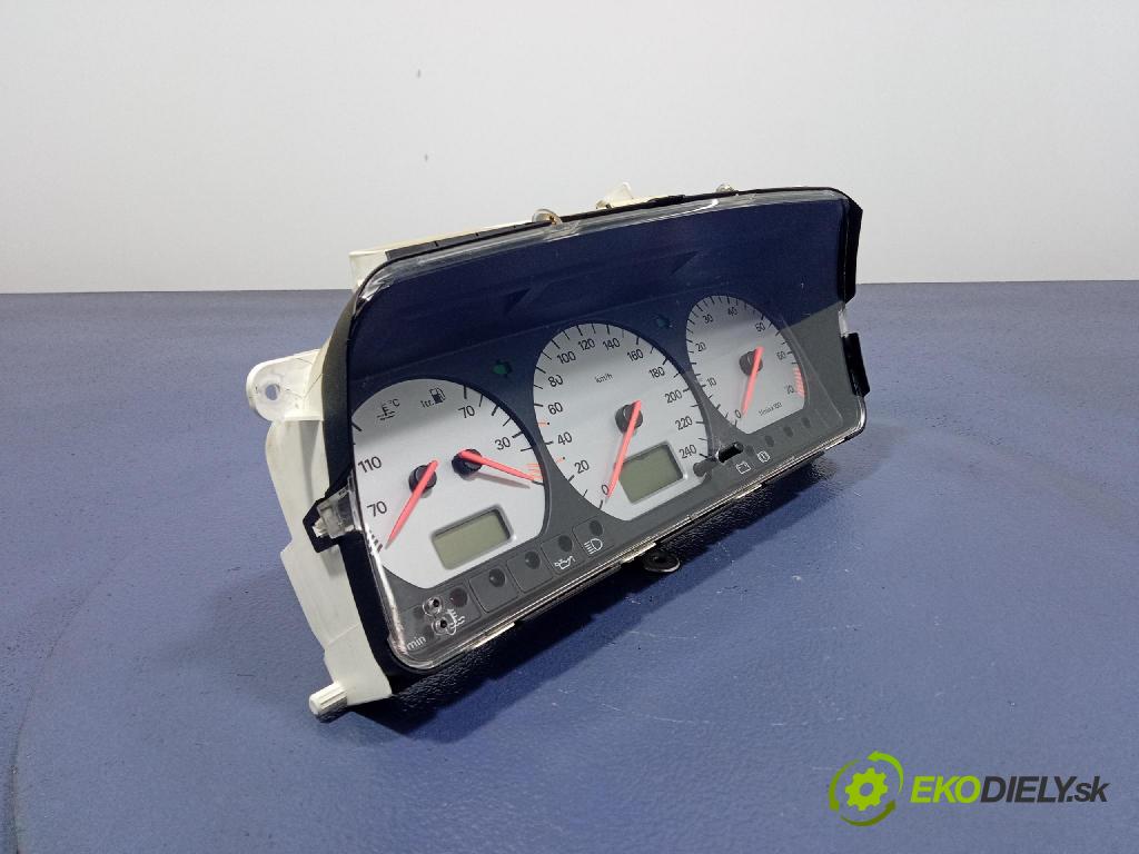 Vw Passat 1996 prístrojovka/ budíky 3A0919861E