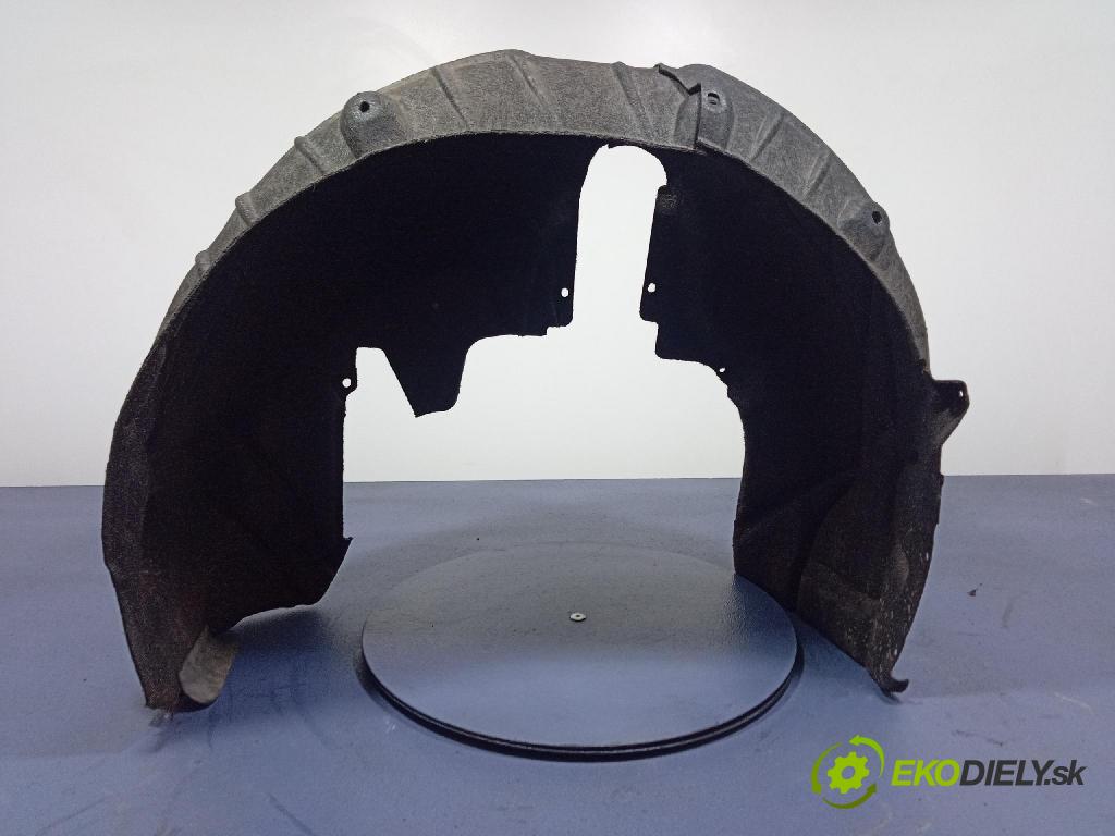 Audi A6 2020 Blatník: plastický: zad 4K0810171F