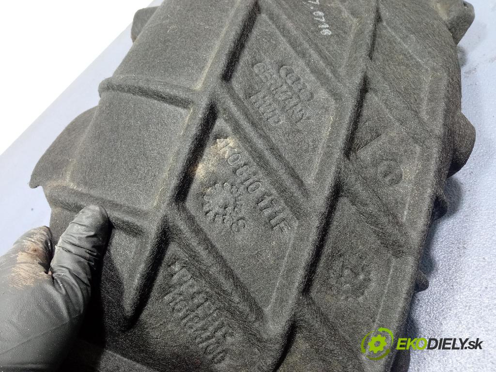 Audi A6 2020 Blatník: plastický: zad 4K0810171F