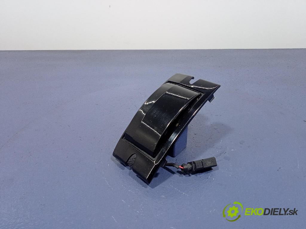 Audi A6 2020 miežka / Gril: 4K0853631