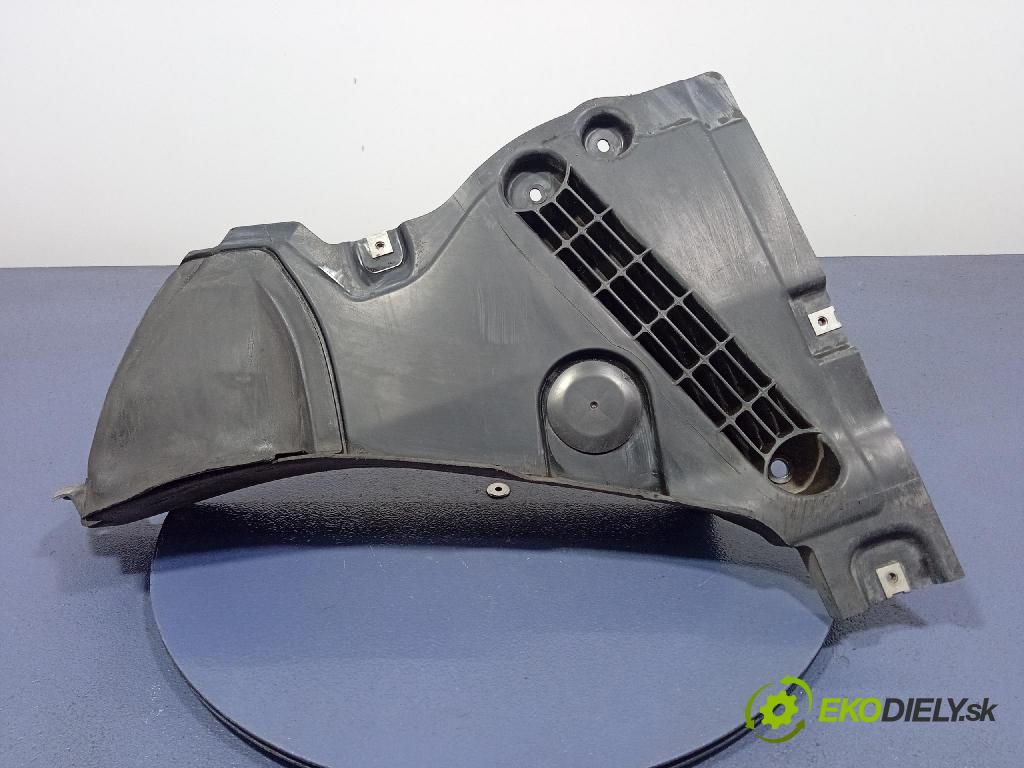 Audi A6 2020 kryt Plast: podvozek: 4K0853888E