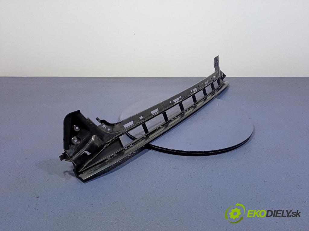 Audi A6 2020 lišta narazník 4K0807683