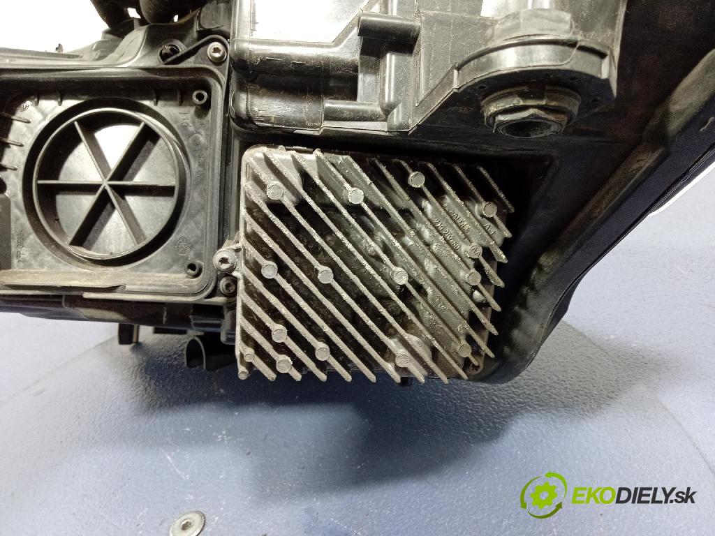 Audi A6 2020 Reflektor: Vľavo: 4K0941033