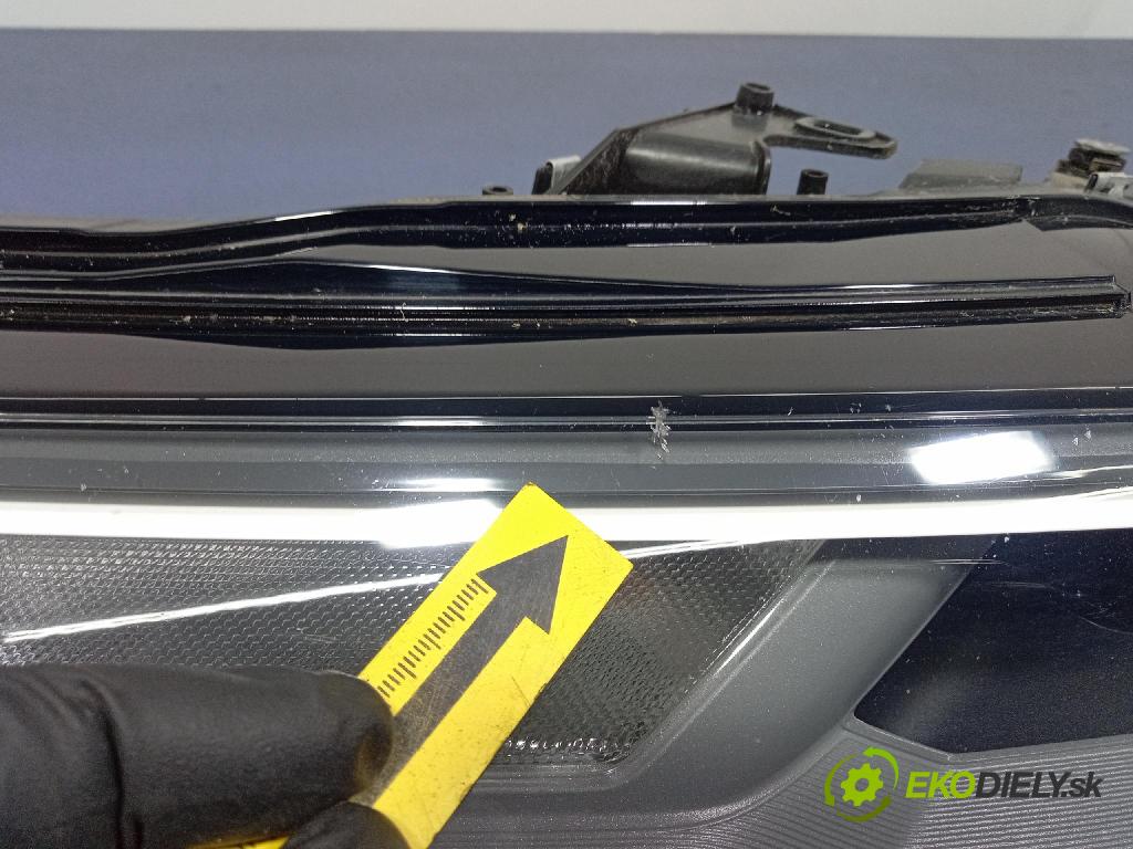 Audi A6 2020 Reflektor: Vľavo: 4K0941033