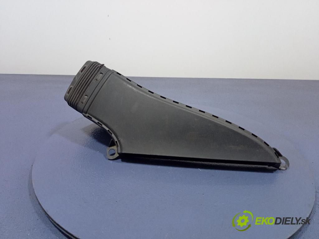 Audi A6 2020 Prívod: Vzduch: 4K0129520C