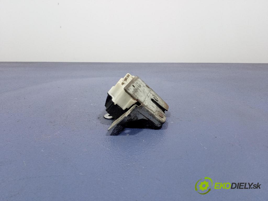 Mercedes B-Klasa 2005 zámok Klapky: kufra: A1697400036