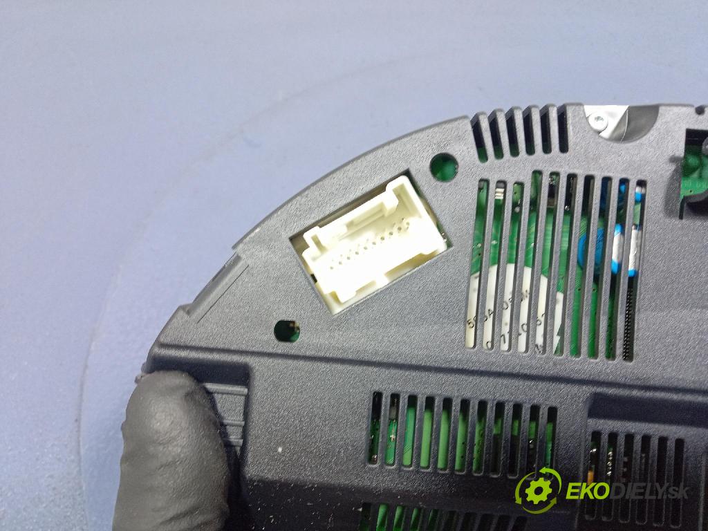 Mercedes B-Klasa 2005 prístrojovka/ budíky A1695401948