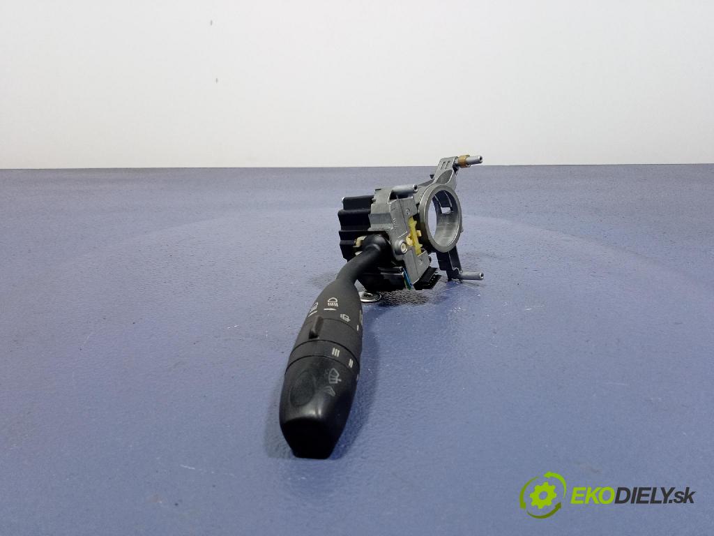 Mercedes B-Klasa 2005 prepínač Komplex: A1695450210