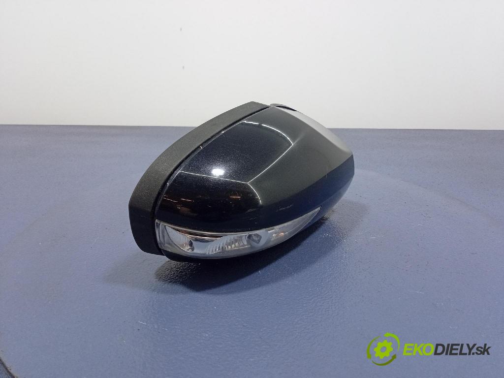 Mercedes B-Klasa 2005 zpětné zrcátko prave