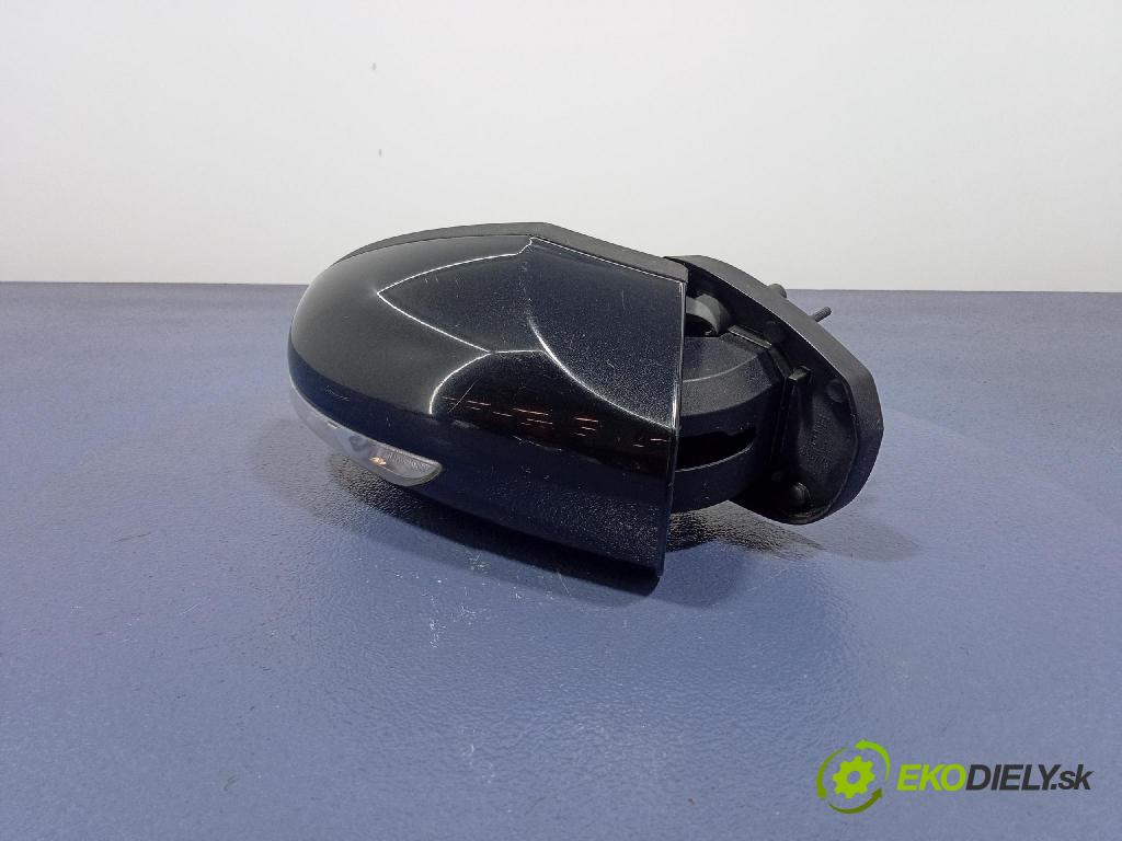 Mercedes B-Klasa 2005 zpětné zrcátko prave