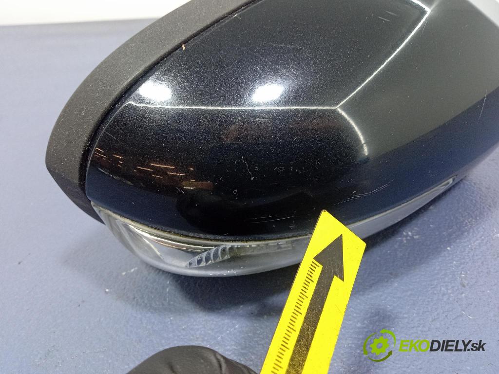 Mercedes B-Klasa 2005 zpětné zrcátko prave